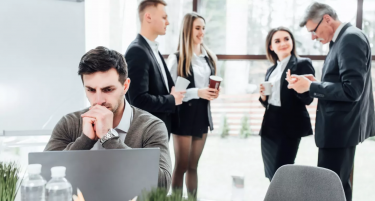 Како да одговорите на прашањето „Која е вашата најголема слабост“ на интервју за работа?