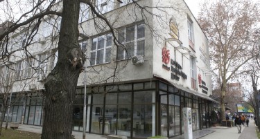 Жена се повредила на концерт во КИЦ Скопје и завршила во болница откако се откачила решетка од таванот