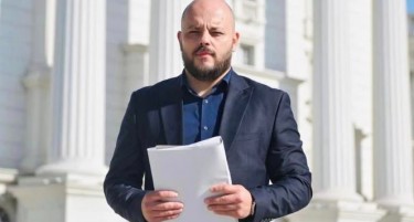 „ДУИ од шовинизам на дело, поминува во совршено ефтини лаги“: градоначалникот на Бутел со остра реакција