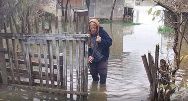 ФАКТОР НА ДЕНОТ: Градоначалникот на Чешиново-Облешево бара помош за справување со поплавите