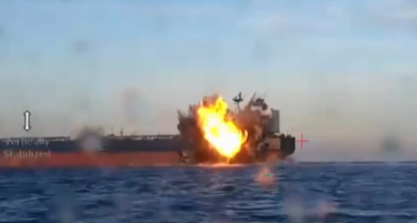 (ВИДЕО) Украина погоди два руски танкери во Црното Море, ова ја загрижи Турција