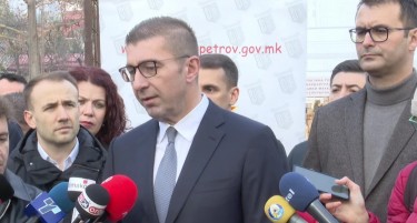 „И СО 50,5 ЌЕ СЕ ДОБИВААТ ОПОМЕНИ, СИ ИМА ПРАВИЛА ЗА ПРИЛАГОДЕНА БРЗИНА“: Мицкоски за “Безбеден град“