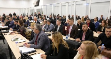 ПРОНАЈДЕНИ 13 МОБИЛНИ ТЕЛЕФОНИ ВО КЕЛИЈА НА ОБВИНЕТ ЗА ПУЛС - судењето се одвива под засилени безбедносни мерки