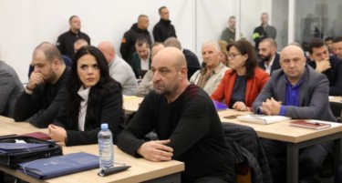 „СЕКОЈДНЕВНО ЈА ПРЕЖИВУВАМ ТАА ТРАГИЧНА НОЌ“: Дејан Јованов - сопственикот на „Пулс“ изрази сочуство до семејствата, но вина не призна