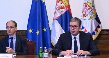 „Не добивме позитивна одлука за НИС“: Вучиќ објави дека рафинеријата во Панчево ќе запре со работа