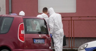 Хорор во Чачак: Ги исекол грлата на родителита, па се избодел и си ги пресекол вените