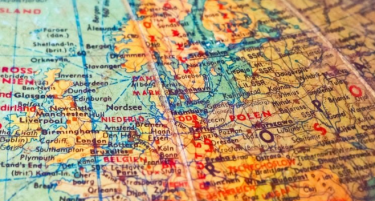 Заварувачи, готвачи, електричари - кои се другите дефицитарни професии во Европа?