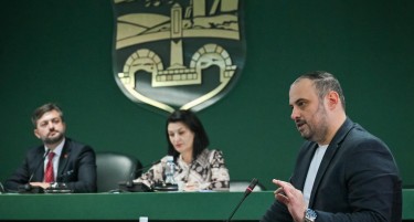 ОРЦЕ ГО ЗАТЕГА ЌЕСЕТО: Се намалуваат надоместоците за членовите на управните и надзорните одбори