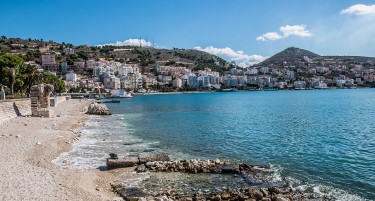 ТРОШАТ ПОВЕЌЕ ОД ПОРАНО: Колку заработи Албанија од туристите годинава?