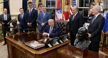 Трамп потврди дека САД ќе почнат напади врз копнените маршрути по кои се транспортира дрога од Венецуела