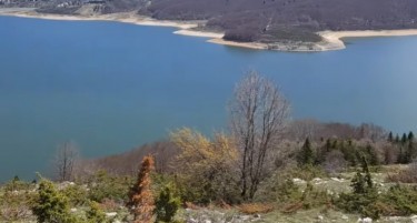 ДЕТАЛИ ЗА ПАДНАТИОТ АВИОН ВО МАВРОВСКО ЕЗЕРО: Техничките податоци откриваат дека станува збор за вистински авијациски „олдтајмер“