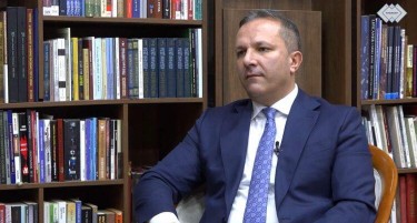 СПАСОВСКИ: Македонија не смее да стане земја што ќе спроведува азилски постапки за други држави, а притоа да ѝ остануваат мигранти што нема каде да ги врати