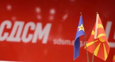 „АКО ОДБИВА ДА ПОТПИШЕ - СЀ Е ЈАСНО“: СДСМ тврди дека Мицкоски не ја зборува вистината за мигрантите